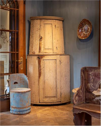 Amorphous - Swedish Corner Cabinet in natural patina