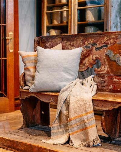 Amorphous - Kubbstol