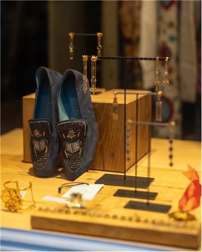 Amorphous - Handcrafted