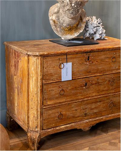 Amorphous - Chest of Drawers