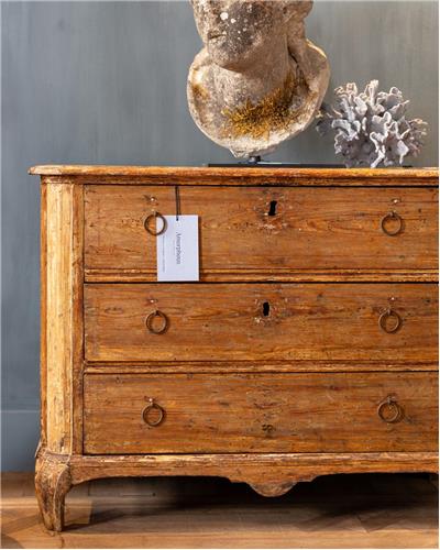 Amorphous - Chest of Drawers