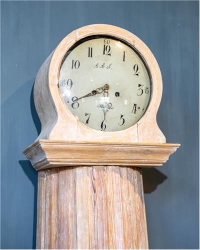 Amorphous - Danish Gustavian Clock