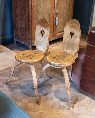 Amorphous - Pair of Swedish primitive Rococo Chairs