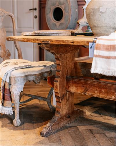 Amorphous - Tafel