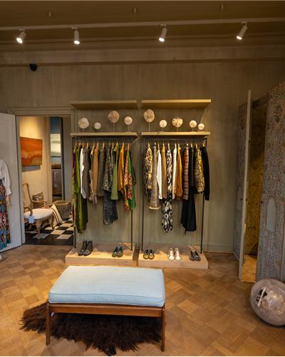 Amorphous - Silkroads