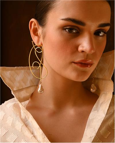 Amorphous - Christine Bekaert